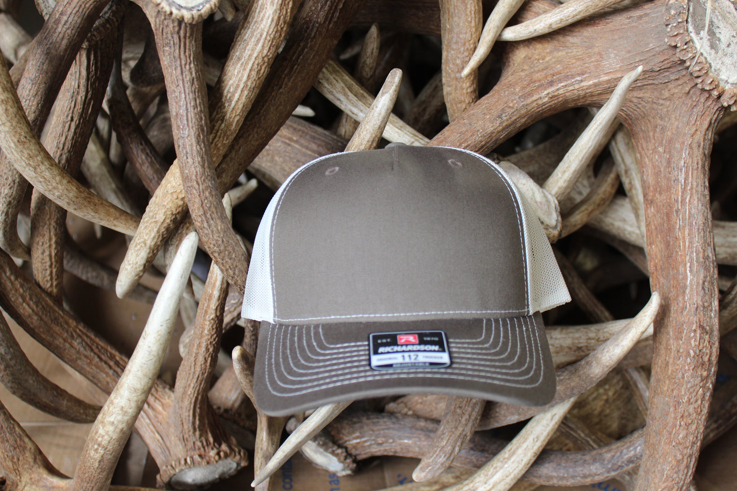 Curve brim logo hats