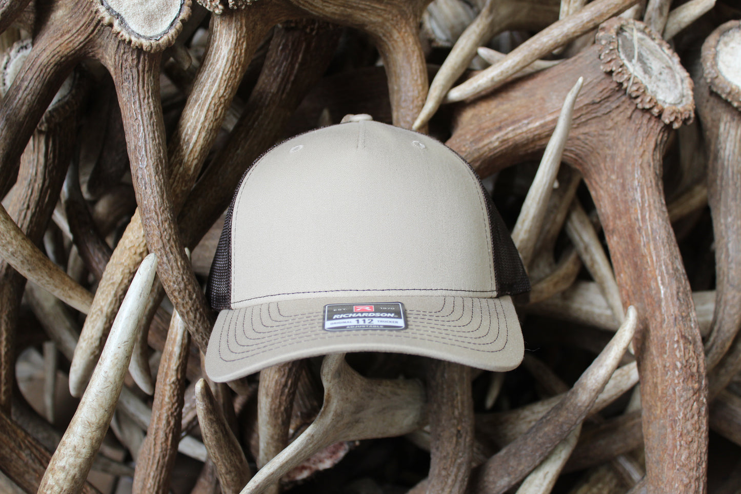 Curve brim logo hats