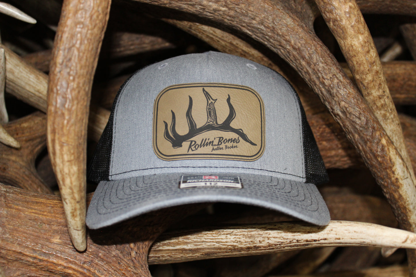 Curve brim logo hats